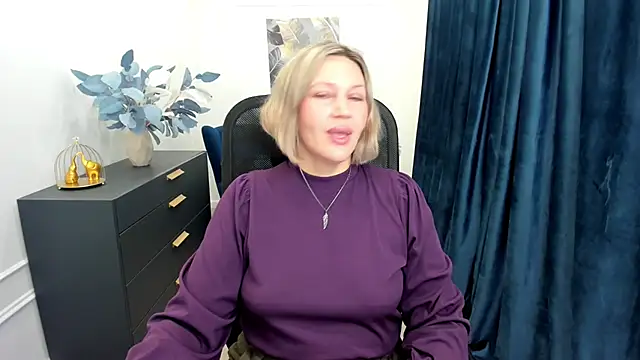 Snapshot of NinaStarle chatting on October 11, 2025, 4:44 am NinaStarle online show from October 11, 2025, 4:44 am