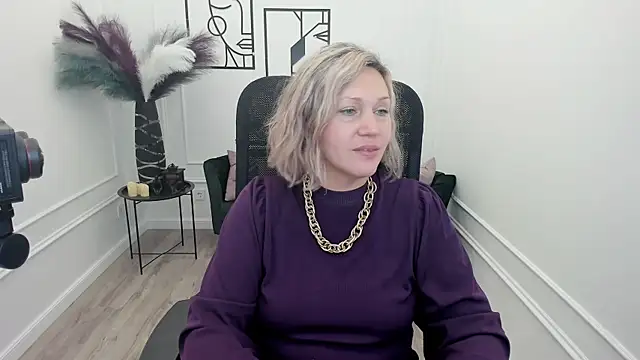 Snapshot of NinaStarle chatting on November 30, 2025, 4:27 am NinaStarle online show from November 30, 2025, 4:27 am