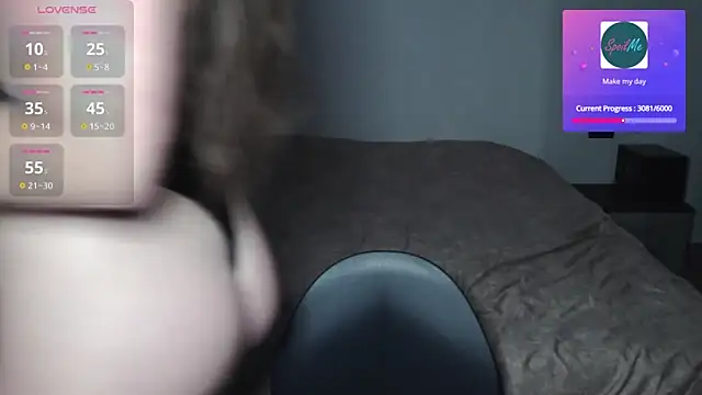 Snapshot of Goddess_LenaXX chatting on November 1, 2025, 10:17 am Goddess LenaXX online show from November 1, 2025, 10:17 am