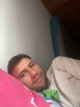 Michaell Spinelly online show from October 11, 2025, 4:38 pm