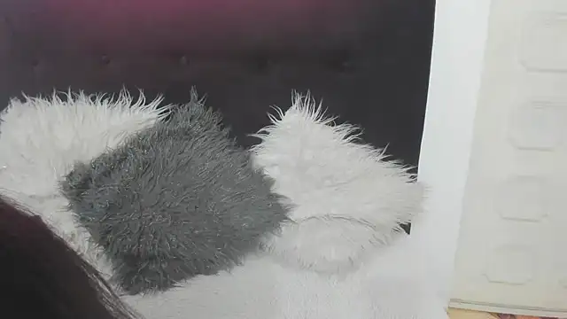 katherine blair online show from April 9, 2026, 12:54 pm