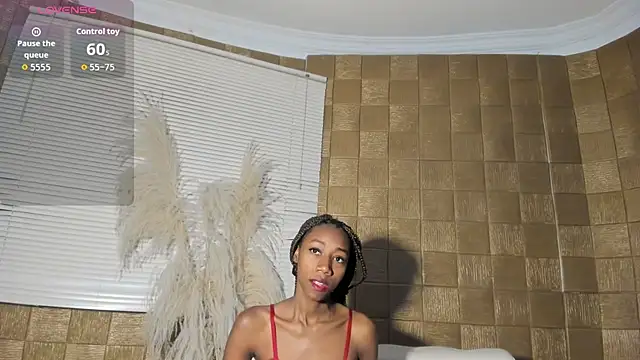 Snapshot of NathalyLeen chatting on April 24, 2026, 8:22 pm NathalyLeen online show from April 24, 2026, 8:22 pm