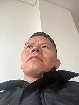 Manu0586 online show from March 25, 2026, 9:10 pm