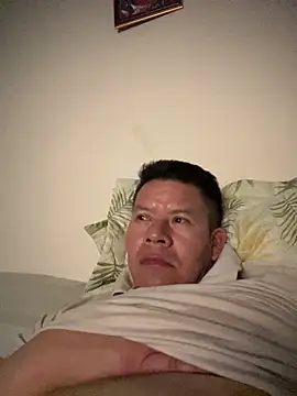 Manu0586 online show from April 25, 2026, 2:14 am