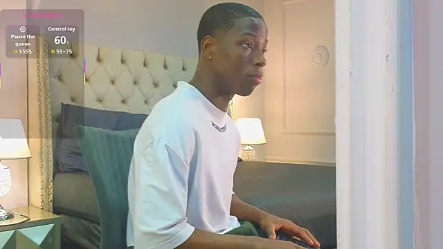 Snapshot of CharlesBrown_ chatting on November 18, 2025, 12:31 pm CharlesBrown online show from November 18, 2025, 12:31 pm