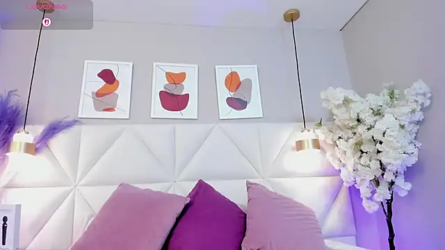 Snapshot of Valeria_carter chatting on November 7, 2025, 8:42 pm Valeria carter online show from November 7, 2025, 8:42 pm