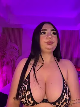 Snapshot of Valeria_carter chatting on November 24, 2025, 8:41 pm Valeria carter online show from November 24, 2025, 8:41 pm