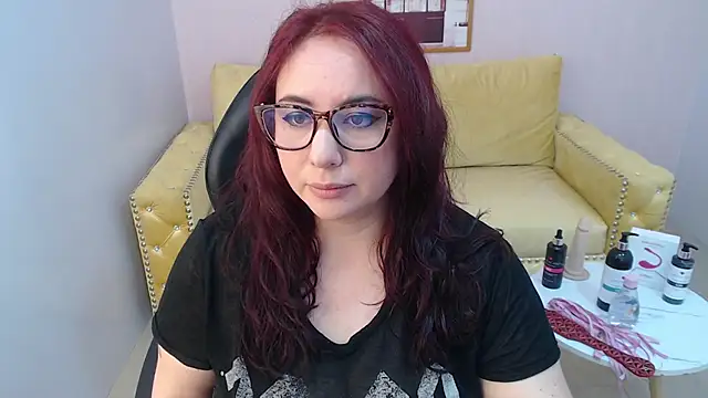 Snapshot of bellatrix_ch chatting on September 26, 2025, 4:00 pm bellatrix ch online show from September 26, 2025, 4:00 pm