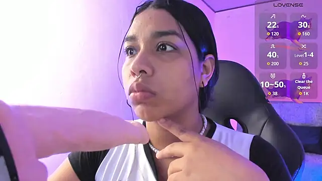 Snapshot of giselle_upp chatting on September 20, 2025, 12:44 am giselle upp online show from September 20, 2025, 12:44 am