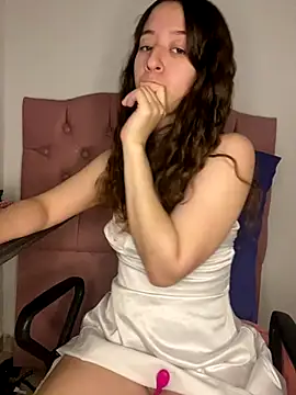 Snapshot of -rosi chatting on September 12, 2025, 2:33 am -rosi online show from September 12, 2025, 2:33 am
