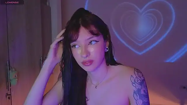 Snapshot of Moonlightt_21 chatting on March 1, 2026, 10:23 pm Moonlightt 21 online show from March 1, 2026, 10:23 pm