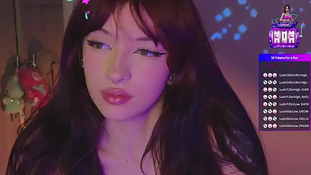 Snapshot of Moonlightt_21 chatting on March 8, 2026, 12:52 am Moonlightt 21 online show from March 8, 2026, 12:52 am