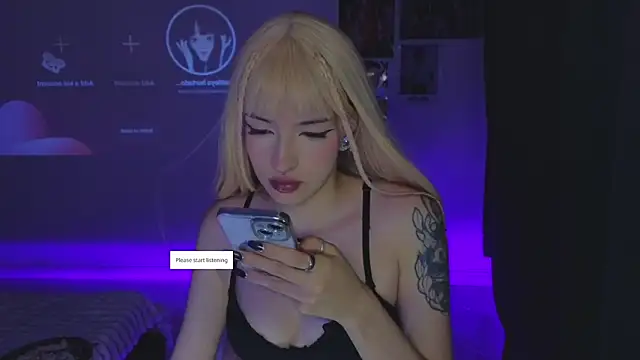 Snapshot of Moonlightt_21 chatting on March 22, 2026, 2:48 am Moonlightt 21 online show from March 22, 2026, 2:48 am