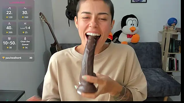 natt op online show from October 8, 2025, 8:28 pm