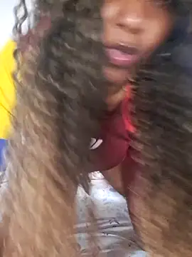 VikysDavis online show from April 13, 2026, 4:12 pm