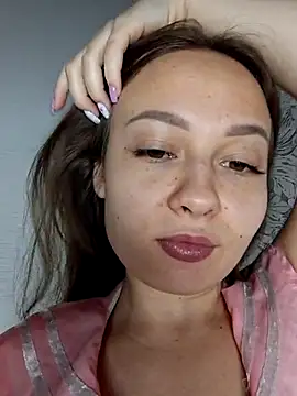 Olivia OliV online show from June 4, 2026, 1:11 am
