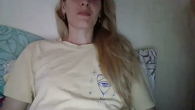 Snapshot of JayeTyler chatting on July 16, 2026, 6:52 am JayeTyler online show from July 16, 2026, 6:52 am