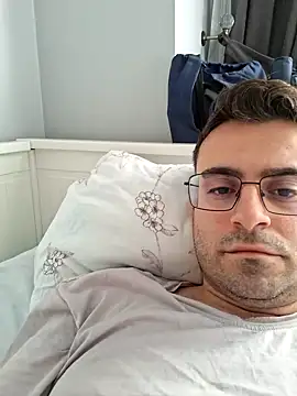 Obstacless online show from February 6, 2026, 6:29 am