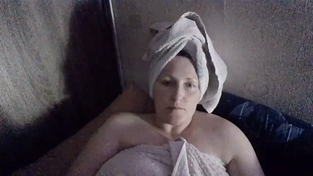 AllaSowinskaya online show from June 14, 2026, 7:16 pm