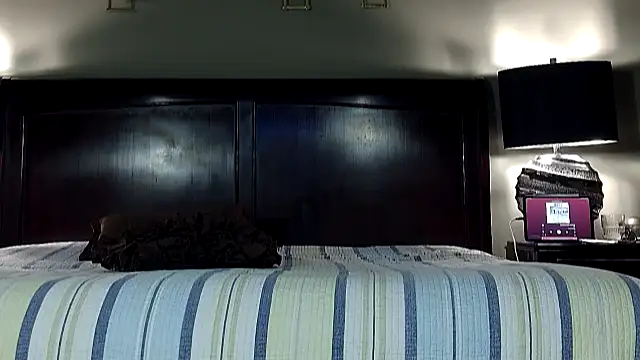 Snapshot of Hornylouisewil chatting on November 28, 2025, 11:40 pm Hornylouisewil online show from November 28, 2025, 11:40 pm