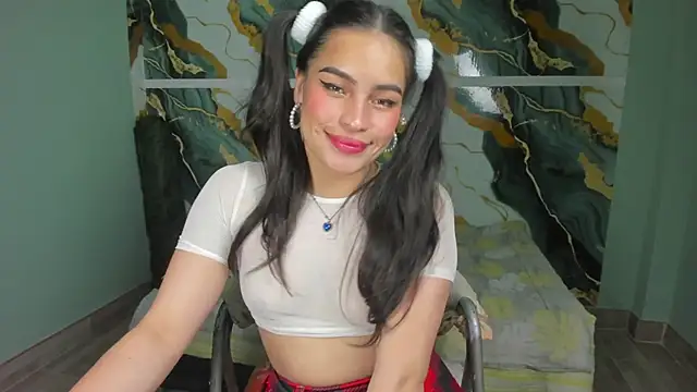 Ariadna andrade online show from April 13, 2026, 11:10 pm