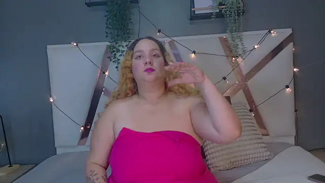 JenaCooper  online show from April 1, 2026, 2:56 am