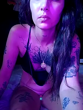 Darkw1tch online show from February 18, 2026, 8:05 pm