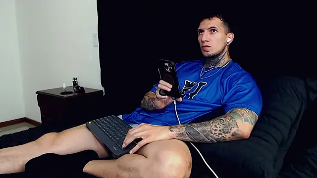 Shane Clay online show from October 2, 2025, 8:49 pm