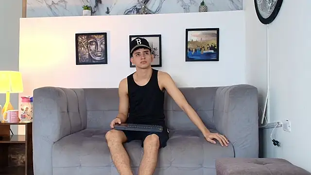 TWINKS FRIENDS online show from March 22, 2026, 1:14 pm