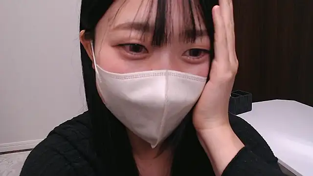 OSUSHI-CHAN online show from November 5, 2025, 1:44 pm