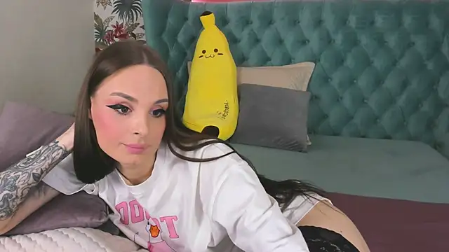 NaughtyLoryy online show from October 29, 2025, 8:27 am