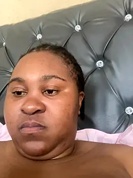 ChubbyAssyiyer online show from October 27, 2025, 9:57 am