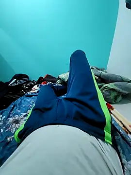 Snapshot of santa7869 chatting on October 16, 2025, 2:51 pm santa7869 online show from October 16, 2025, 2:51 pm