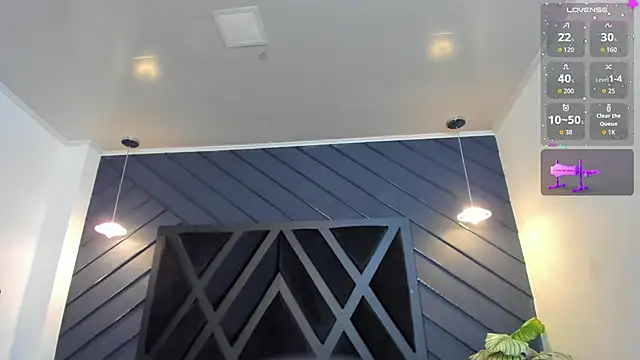 zoe martins  online show from September 16, 2025, 5:14 pm