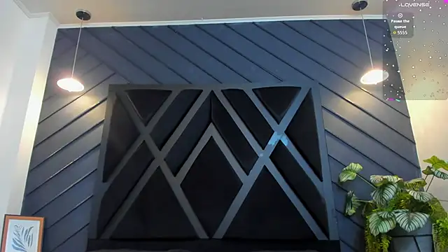 zoe martins  online show from October 1, 2025, 5:30 pm