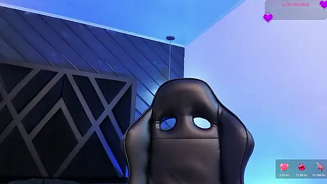 zoe martins  online show from February 14, 2026, 5:37 am