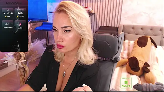 FreeBerryMILF online show from July 14, 2026, 4:56 pm