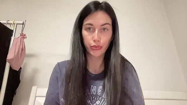 Snapshot of Talyo19 chatting on November 2, 2025, 3:14 pm Talyo19 online show from November 2, 2025, 3:14 pm