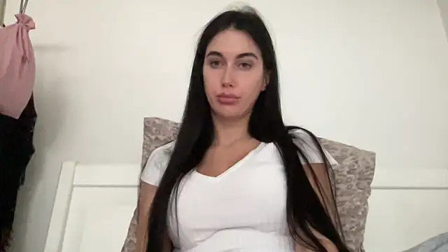 Snapshot of Talyo19 chatting on November 5, 2025, 12:16 pm Talyo19 online show from November 5, 2025, 12:16 pm