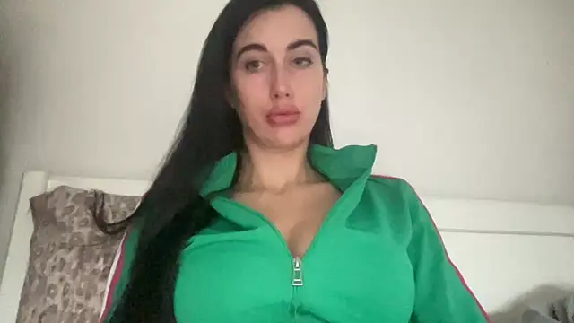 Snapshot of Talyo19 chatting on November 12, 2025, 12:27 pm Talyo19 online show from November 12, 2025, 12:27 pm