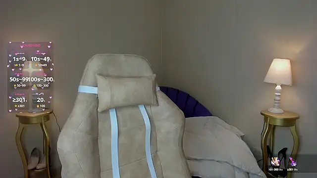 Snapshot of alessiafiore_ chatting on September 10, 2025, 1:11 pm alessiafiore  online show from September 10, 2025, 1:11 pm