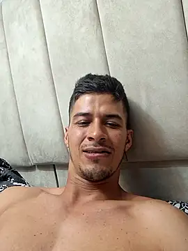 Snapshot of piterrr_hot chatting on November 24, 2025, 12:43 am piterrr hot online show from November 24, 2025, 12:43 am