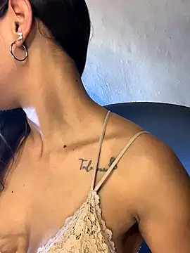 Snapshot of chicachocolate01 chatting on September 10, 2025, 5:29 am chicachocolate01 online show from September 10, 2025, 5:29 am