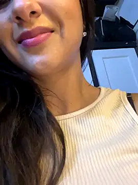 Snapshot of chicachocolate01 chatting on November 6, 2025, 2:01 am chicachocolate01 online show from November 6, 2025, 2:01 am