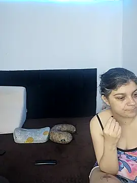 queemking online show from February 1, 2026, 8:29 pm