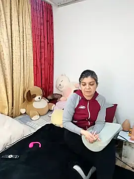 queemking online show from February 23, 2026, 8:06 pm