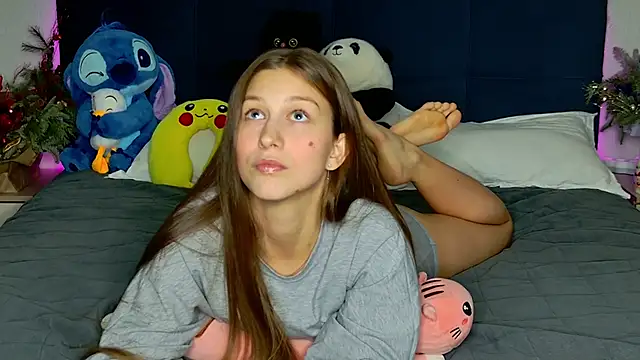 MissEmilyMiller online show from January 12, 2026, 7:30 pm