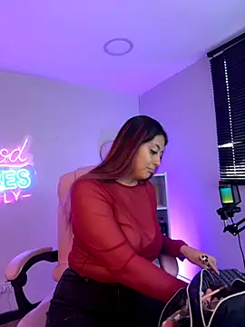 Aphriil   online show from October 9, 2025, 12:36 pm