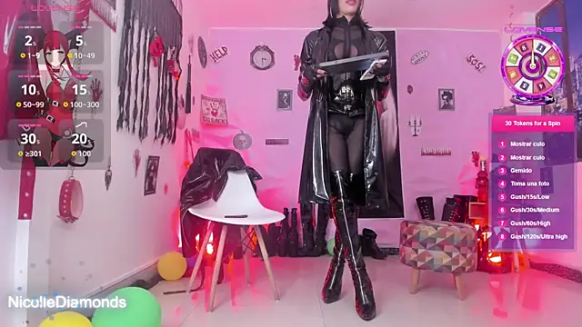 Snapshot of NicolleDiamonds_cg chatting on October 28, 2025, 1:03 pm NicolleDiamonds cg online show from October 28, 2025, 1:03 pm