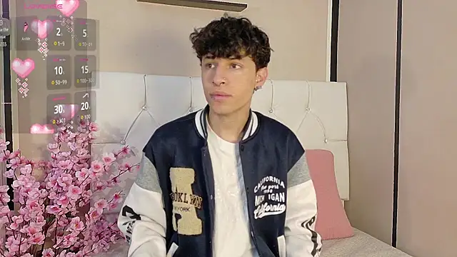 Snapshot of Axel__Evans chatting on October 23, 2025, 12:04 pm Axel Evans online show from October 23, 2025, 12:04 pm